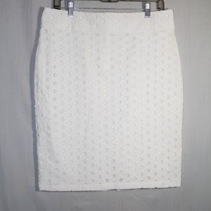 Women's Ann Taylor White Skirt Never Worn